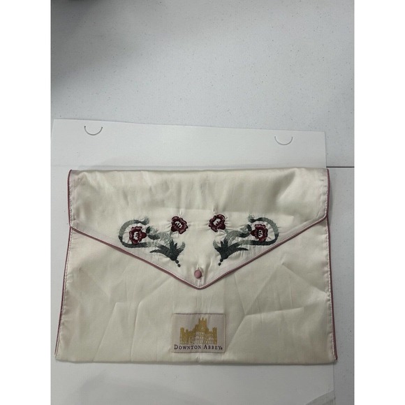 Downton Abbey Beige Satin Embroidered Button Close Large Pouch Makeup Jewelry - Picture 1 of 10